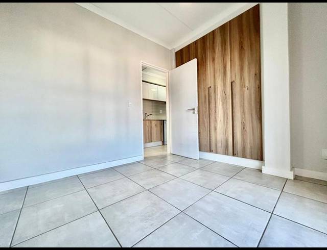 1 BEDROOM APARTMENT FOR SALE IN SILVER LAKES